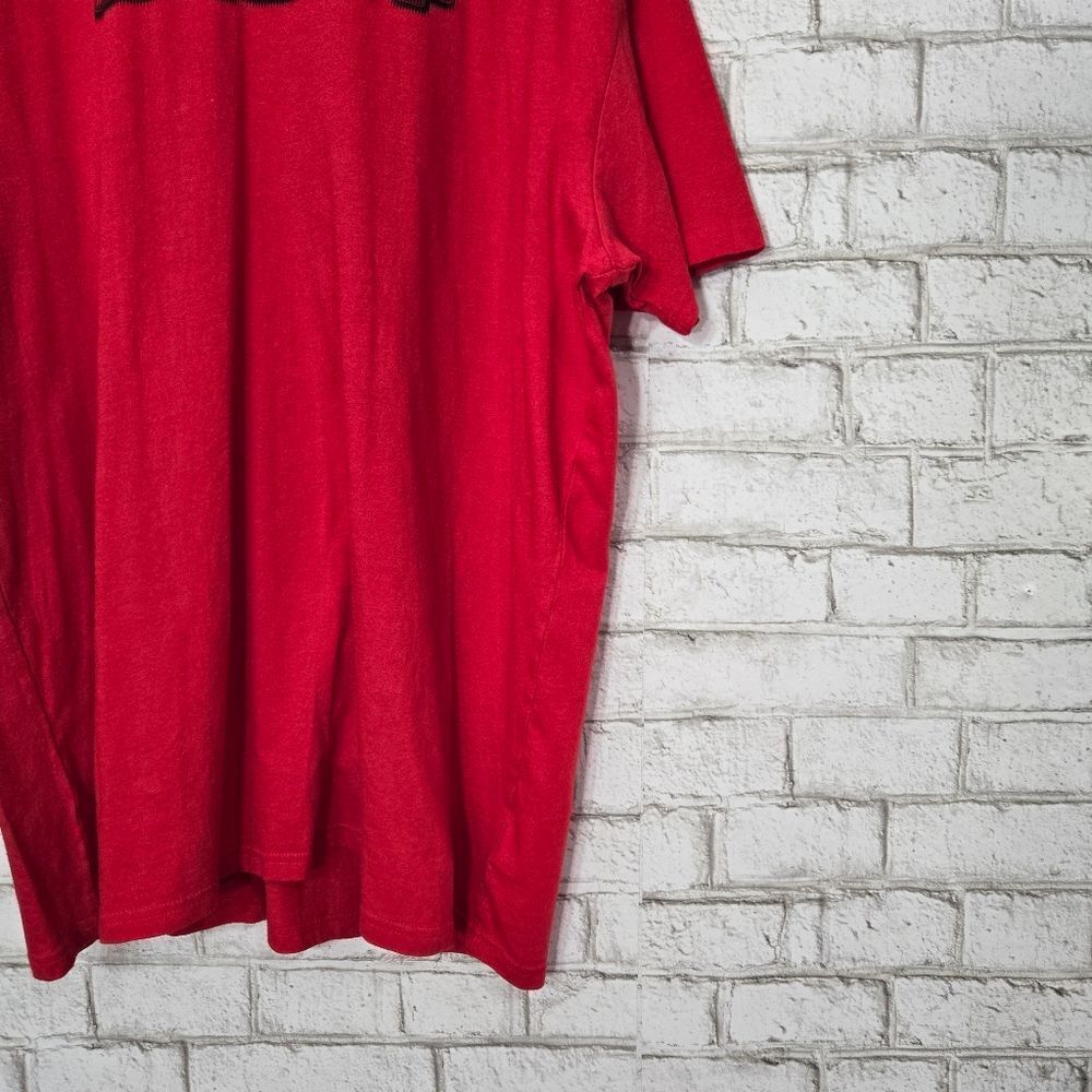 Oakley red short‎ sleeve graphic tee - Picture 4 of 14